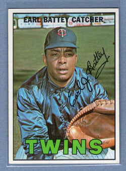 1967 Topps #15 Earl Battey EX-MT   GO440