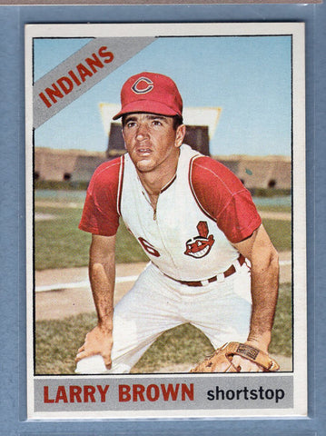 1966 Topps #16 Larry Brown (c) EX  GO470