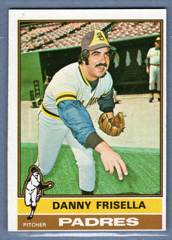 1976 Topps #32 Danny Frisella  EX-MT  GOSB1