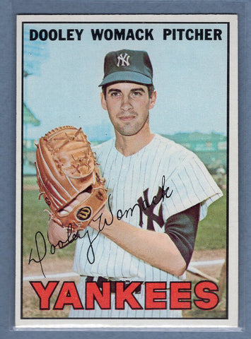 1967 Topps #77 Dooley Womach EX-MT  GO460