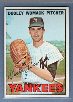 1967 Topps #77 Dooley Womach EX-MT  GO410