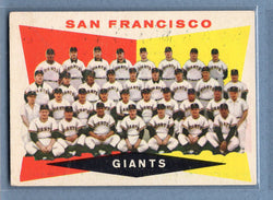 1960 Topps #151 Giants Team  VG  GO257
