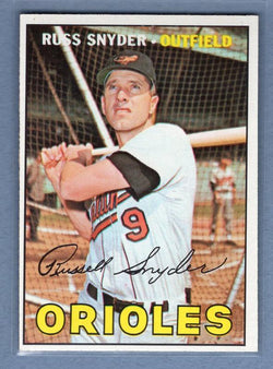 1967 Topps #405 Russ Snyder EX-MT   GO415