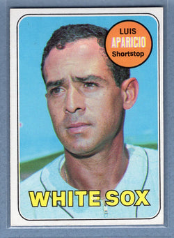 1969 Topps #75 Luis Aparicio (HOF) (a) EX-MT  GO602