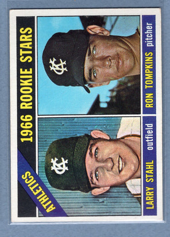 1966 Topps #107 Athletics Rookies EX  GO300