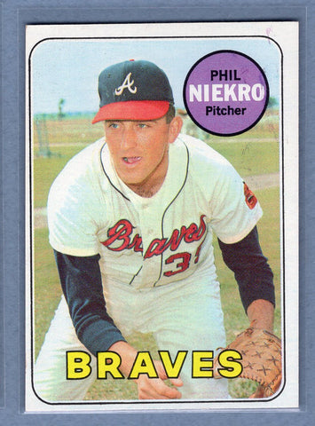 1969 Topps #355 Phil Niekro (HOF) (c) EX-MT  GOWABB