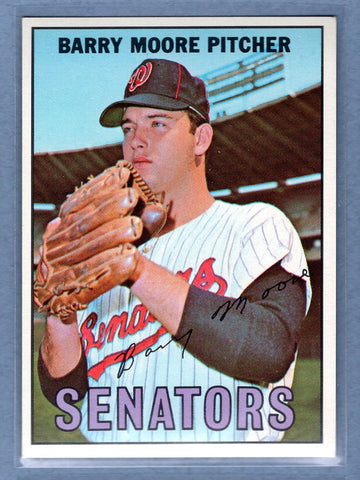 1967 Topps #11 Barry Moore EX-MT  GO263