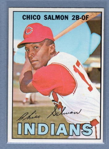 1967 Topps #43 Chico Salmon EX-MT Set Break GO428