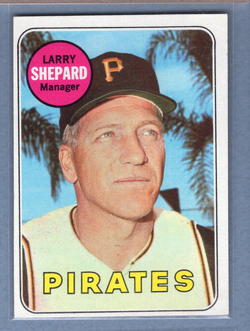 1969 Topps #384 Larry Shepard (g) EX-MT  GOWABB