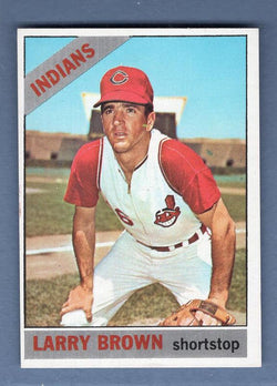 1966 Topps #16 Larry Brown NM  GO78