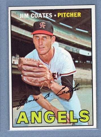 1967 Topps #401 Jim Coates (b) EX-MT   GO340