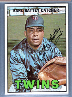 1967 Topps #15 Earl Battey EX-MT  GO510