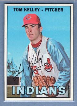 1967 Topps #214 Tom Kelley EX-MT  GO446