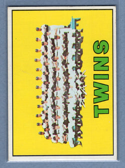 1967 Topps #211 Twins Team EX-MT    GO323