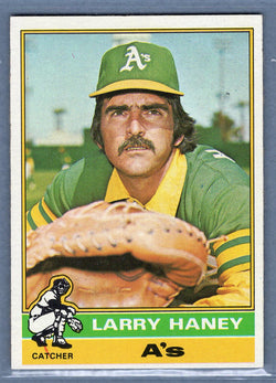 1976 Topps #446 Larry Haney  EX-MT  GOSB1