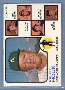1973 Topps #116 Yankees Mgr/Coaches (b) EX-MT  GO669