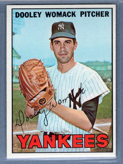 1967 Topps #77 Dooley Womach EX-MT  GO510