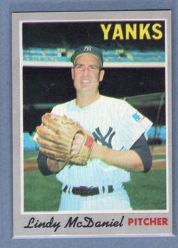 1970 Topps #493 Lindy McDaniel  EX  GO695