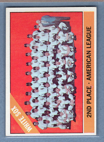 1966 Topps #426 White Sox Team (a) EX  GO470