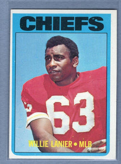 1972 Topps #35 Willie Lanier (HOF)(3) EX-MT  GO79