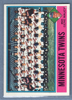 1976 Topps #556 Twins Team  VG  GOSB1