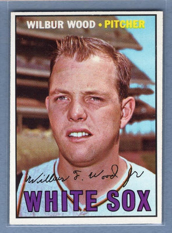 1967 Topps #391 Wilbur Wood EX-MT  GO446
