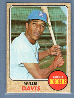 1968 Topps #208 Willie Davis EX  GO250