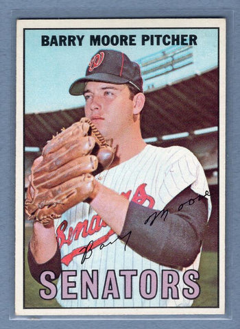 1967 Topps #11 Barry Moore EX-MT  GO225