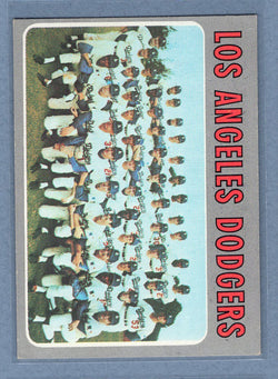 1970 Topps #411 Los Angeles Dodgers Team   EX-MT  GO900