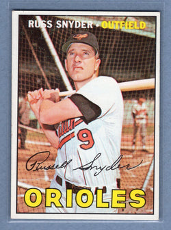 1967 Topps #405 Russ Snyder EX-MT    GO323
