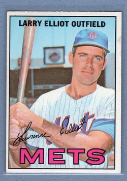 1967 Topps #23 Larry Elliot EX  GO225