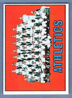 1967 Topps #262 Athletics Team EX-MT  GO510