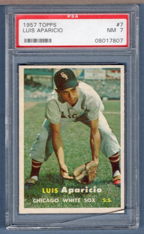1957 Topps #7 Luis Aparicio (08017807) PSA 7