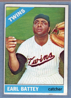 1966 Topps #240 Earl Battey VG-EX  GO152