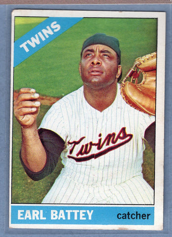 1966 Topps #240 Earl Battey VG-EX  GO152