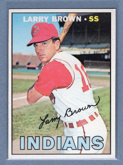 1967 Topps #145 Larry Brown EX-MT  GO523