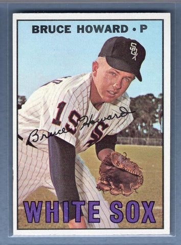1967 Topps #159 Bruce Howard EX-MT  GO523