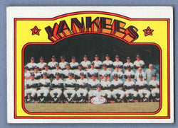 1972 Topps #237 Yankees Team Ex-Nm