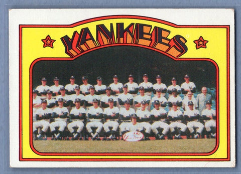 1972 Topps #237 Yankees Team Ex-Nm