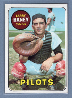 1969 Topps #209 Larry Haney (b) EX-MT  GOWAYY