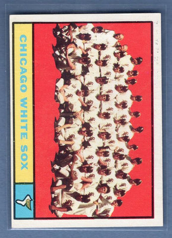 1961 Topps #7 White Sox Team(2) NM GO220