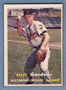 1957 Topps #17 Billy Gardner EX   GO100