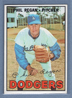 1967 Topps #130 Phil Regan EX-MT  GO301