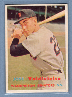 1957 Topps #246 Jose Valdivielso EX  GO121