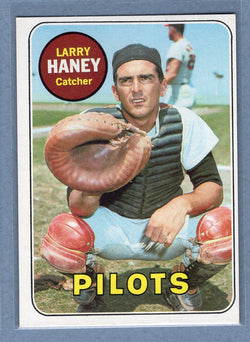 1969 Topps #209 Larry Haney (a) EX-MT  GOWABB