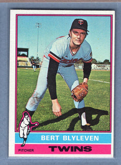 1976 Topps #235 Bert Blyleven (HOF)  EX-MT