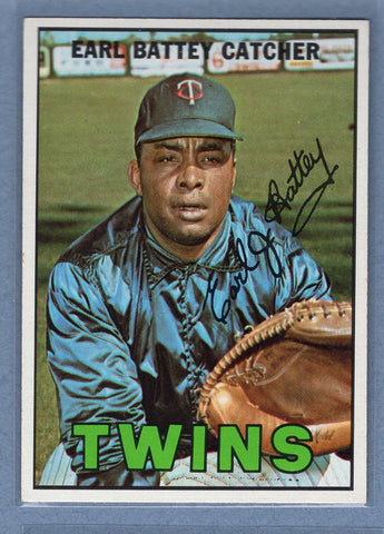 1967 Topps #15 Earl Battey EX-MT  GO308