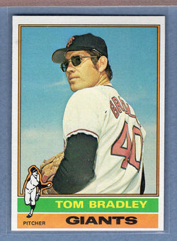 1976 Topps #644 Tom Bradley  EX-MT