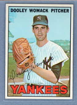 1967 Topps #77 Dooley Womach EX-MT  GO308