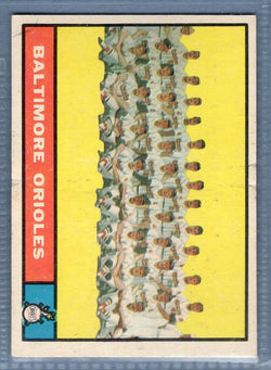 1961 Topps #159 Orioles Team VG-EX   GO417